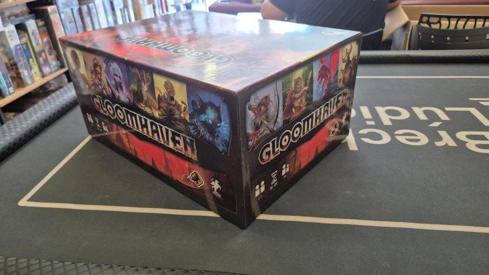 Gloomhaven (Ler Descriçao)